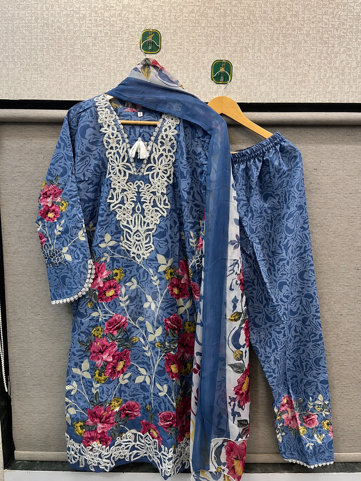 Nooraé Azure Bloom